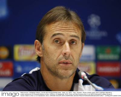 Sept. 15, 2015 - Kiev, Ukraine - Porto s head coach Julen Lopetegui attends a press conference PK Pressekonferenz in Kiev, Ukraine, 15 September 2015. Porto will face Dynamo Kyiv in an UEFA Champions League Group G soccer match in Kiev on 16 September 2015. UKRAINE SOCCER UEFA CHAMPIONS LEAGUE - ZUMAg194