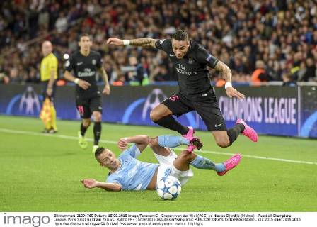 Gregory van der Wiel (PSG) vs Nicolas Djurdjic (Malmo) - Fussball Champions League, Paris Saint Germain PSG vs. Malmö FF - 15 09 2015 JBAutissier Panoramic 