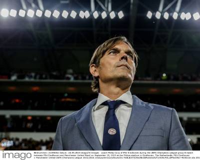 coach Phillip Cocu of PSV Eindhoven during the UEFA Champions League group B match between PSV Eindhoven and Manchester United ManU on September 15, 2015 at the Philips stadium in Eindhoven, The Netherlands. PSV Eindhoven v Manchester United UEFA Champions League 2015 2016 xVIxLaurensxLindhoutxIVx 4330216