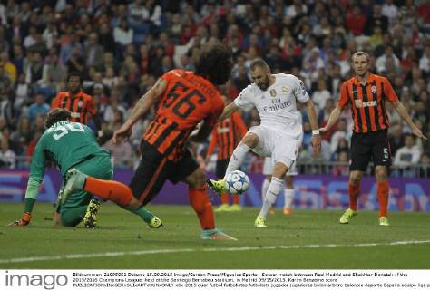 Soccer match between Real Madrid and Shakhtar Donetsk of the 2015 2016 Champions League, held at the Santiago Bernabeu stadium, in Madrid 09 15 2015. Karim Benzema score 
