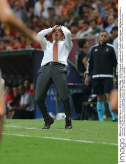 UEFA Champions League Group C football match between Galatasaray and Atletico Madrid at Turkk Telekom Arena in Istanbul, Turkey, 15 September 2015 Final Score: Galatasaray 0 - Atletico Madrid 2 Pictured: Coach Hamza Hamzaoglu of Galatasaray. 