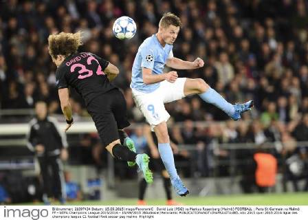 David Luiz (PSG) vs Markus Rosenberg (Malmö) FOOTBALL : Paris St Germain vs Malmö FF - UEFA Champions League 2015 2016 - 15 09 2015 JBAutissier Panoramic 