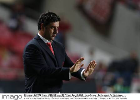 Sept. 15, 2015 - Lisbon, Portugal - Benfica s coach Rui Vitoria issues instructions during the Champions League football match between SL Benfica and Astana at Luz Stadium in Lisbon on September 15, 2015. NURPHOTO CARLOS PALMA. FBL-EUR-C1-SPORTING-ASTANA  - ZUMAn230