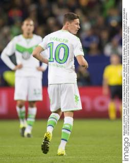Julian DRAXLER, WOB 10 Ganzfigur, Aktion, Portrait, Einzelbild VFL WOLFSBURG - ZSKA MOSKAU 1-0 , Fussball UEFA Champions League, Gruppenphase, Wolfsburg, 15.09.2015 CL Saison 2015 2016,