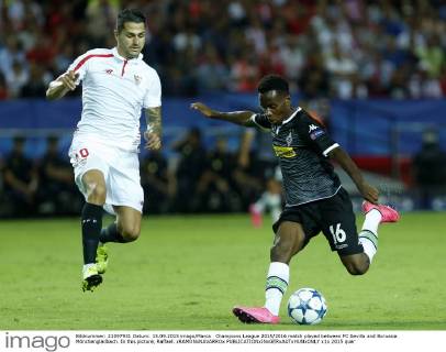 Champions League 2015 2016 match played between FC Sevilla and Borussia Mönchengladbach. In this picture, Raffael. xRAMONxNAVARROx 