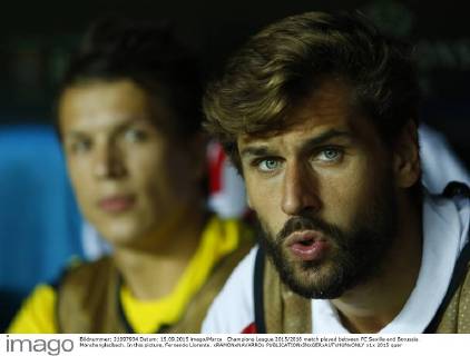 Champions League 2015 2016 match played between FC Sevilla and Borussia Mönchengladbach. In this picture, Fernando Llorente. xRAMONxNAVARROx 