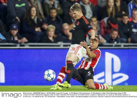 (L-R) Bastian Schweinsteiger of Manchester United ManU Santiago Arias of PSV during the UEFA Champions League group B match between PSV Eindhoven and Manchester United on September 15, 2015 at the Philips stadium in Eindhoven, The Netherlands. PSV Eindhoven v Manchester United UEFA Champions League 2015 2016 xVIxxIVx 4331912