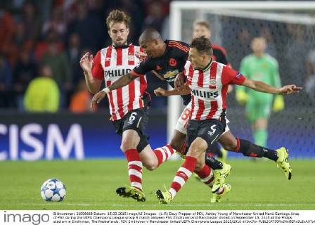 (L-R) Davy Propper of PSV, Ashley Young of Manchester United ManU Santiago Arias of PSV during the UEFA Champions League group B match between PSV Eindhoven and Manchester United on September 15, 2015 at the Philips stadium in Eindhoven, The Netherlands. PSV Eindhoven v Manchester United UEFA Champions League 2015 2016 xVIxxIVx 4331915