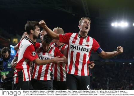 Davy Propper of PSV, Santiago Arias of PSV, Jeffrey Bruma of PSV, Jorrit Hendrix of PSV, Luuk de Jong of PSV during the UEFA Champions League group B match between PSV Eindhoven and Manchester United ManU on September 15, 2015 at the Philips stadium in Eindhoven, The Netherlands. PSV Eindhoven v Manchester United UEFA Champions League 2015 2016 xVIxJeroenxPutmansxIVx 4333207