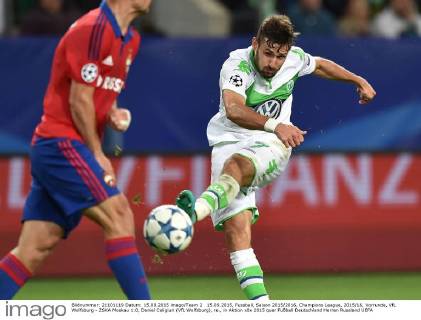 15.09.2015, Fussball, Saison 2015 2016, Champions League, 2015 16, Vorrunde, VfL Wolfsburg - ZSKA Moskau 1:0, Daniel Caligiuri (VfL Wolfsburg), re., in Aktion