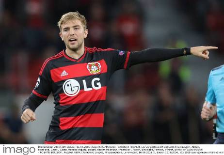 Christoph KRAMER, Lev 23 gestikuliert und gibt Anweisungen, Aktion, Einzelbild, Gestik, Geste, Handbewegung, zeigen, deuten Halbfigur, Freisteller , Aktion, Einzelbild, Portrait, Porträt, BAYER 04 LEVERKUSEN - FC BATE BORISOV , Fussball UEFA Champions League, Gruppenphase, Leverkusen, 16.09.2015 CL Saison 2015 2016,