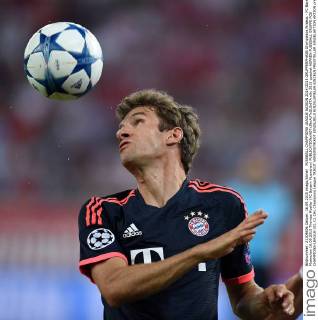 FUSSBALL CHAMPIONS LEAGUE SAISON 2014 2015 GRUPPENPHASE Olympiakos Piraeus - FC Bayern Muenchen 16.09.2015 Thomas Mueller (FC Bayern Muenchen) 