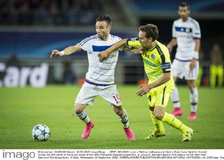 - GENT, BELGIUM: Lyon s Mathieu Valbuena and Gent s Sven Kums fight for the ball during the first game in the group stage of the Uefa Champions League competition, in group H, between Belgian first league soccer team KAA Gent and Olympique Lyon, in Gent, Wednesday 16 September 2015. JASPERxJACOBS x04701630x
