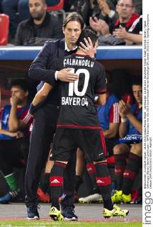 Leverkusen, 16.09.2015, BayArena Trainer Roger Schmidt (Bayer), Hakan Calhanoglu (Bayer) Bayer Leverkusen - BATE Baryssau mm