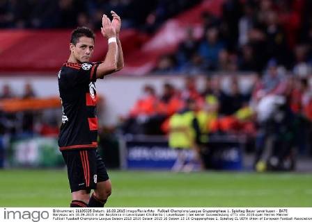 Fußball Champions League Gruppenphase 1. Spieltag Bayer Leverkusen - BATE Baryssau am 16.09.2015 in der BayArena in Leverkusen Chicharito ( Leverkusen ) bei seiner Auswechslung xTTx