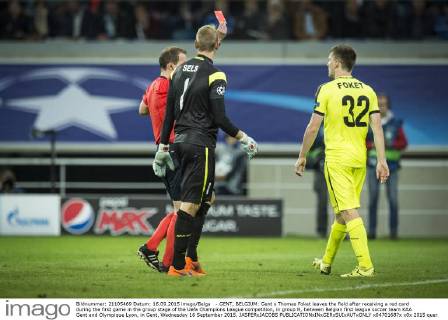 - GENT, BELGIUM: Gent s Thomas Foket leaves the field after receiving a red card during the first game in the group stage of the Uefa Champions League competition, in group H, between Belgian first league soccer team KAA Gent and Olympique Lyon, in Gent, Wednesday 16 September 2015. JASPERxJACOBS x04701687x