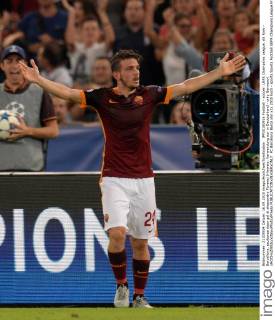 IPP20150916 Football - soccer: UEFA Champions League, AS Rom - Barcellona, esultanza dopo gol di alessandro Florenzi (Hinweis: Verwendung nur in Deutschland - only Germany) xHOCHxZWEIx xItalyxPhotoxPressx 