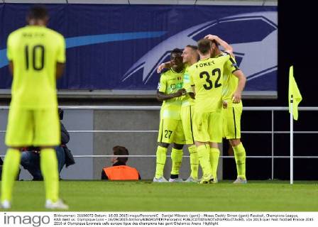 Danijel Milicevic (gant) - Moses Daddy Simon (gant) Fussball, Champions League, KAA Gent vs. Olympique Lyon - 16 09 2015 AnthonyBIBARD FEP Panoramic 