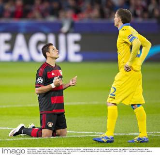 Leverkusen, 16.09.2015, BayArena Javier Hernandez Chicharito (Bayer) betet vorm Spiel Bayer Leverkusen - BATE Baryssau mm