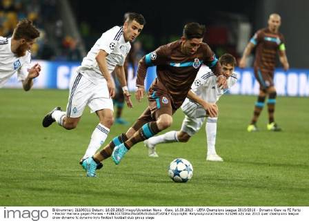 Kiew, 16.09.2015 - UEFA Champions League 2015 2016 - Dynamo Kiew vs FC Porto - Hector Herrera gegen Moraes - Copyright: RatynskyixViacheslav 423298