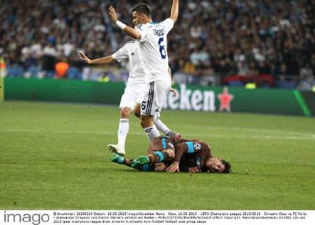 Kiew, 16.09.2015 - UEFA Champions League 2015 2016 - Dynamo Kiew vs FC Porto - Aleksandar Dragovic und Hector Herrera verletzt am Boden - Copyright: RatynskyixViacheslav 423301