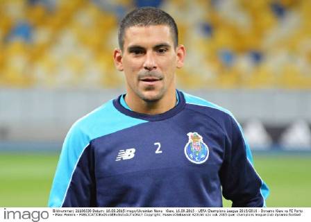 Kiew, 16.09.2015 - UEFA Champions League 2015 2016 - Dynamo Kiew vs FC Porto - Maxi Pereira - Copyright: HusevxOleksandr 423160