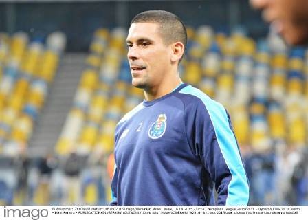 Kiew, 16.09.2015 - UEFA Champions League 2015 2016 - Dynamo Kiew vs FC Porto - Maxi Pereira - Copyright: HusevxOleksandr 423161