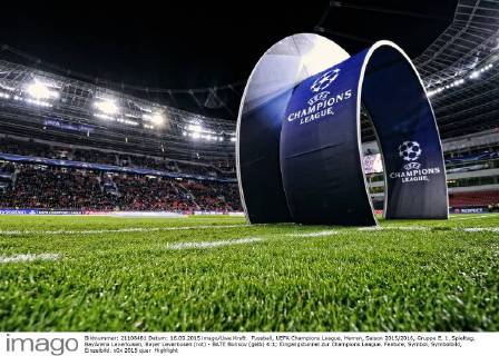 Fussball, UEFA Champions League, Herren, Saison 2015 2016, Gruppe E, 1. Spieltag, BayArena Leverkusen, Bayer Leverkusen (rot) - BATE Borisov (gelb) 4:1; Eingangstunnel zur Champions League. Feature, Symbol, Symbolbild, Einzelbild.