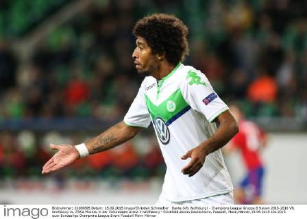 Dante (VfL Wolfsburg) - Champions League Gruppe B Saison 2015-2016 VfL Wolfsburg vs. ZSKA Moskau in der Volkswagen Arena in Wolfsburg - Einzelbild,Aktion,Deutschland, Fussball, Mann,Männer,15.09.2015