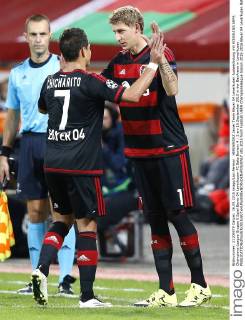 HERNANDEZ Javier Team Bayer 04 Leverkusen Auswechslung mit KIESSLING UEFA Champions League Gruppe E Spiel Bayer 04 Leverkusen-FC Bate Borisov 4 : 1 am 16.September 2015 in der BayArena in Leverkusen 