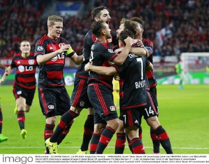 HERNANDEZ Javier Team Bayer 04 Leverkusen Jubel mit MEHMEDI Admir und BELLARABI Karim UEFA Champions League Gruppe E Spiel Bayer 04 Leverkusen-FC Bate Borisov 4 : 1 am 16.September 2015 in der BayArena in Leverkusen 