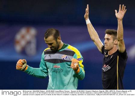 Zagreb 16.09.2015, Maksimir Stadium, Zagreb, CRO, UEFA CL, Dinamo Zagreb vs FC Arsenal, Gruppe F, im Bild Eduardo Carvalho 24 and Ivo Pinto 6 of GNK Dinamo Zagreb celebrate during UEFA Champions League group F match between Dinamo Zagreb and FC Arsenal at the Maksimir Stadium in Zagreb, Germany on 2015 09 16.  EX_SPIDA  