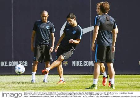 BARCELONA -september 28- SPAIN: Neymar Jr. and Luis Suarez during the training before the Champions League match against Bayer Levberkusen, on september 28, 2015. Photo: Joian Valls Urbanandsport Cordon Press 