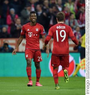 FUSSBALL CHAMPIONS LEAGUE SAISON 2014 2015 GRUPPENPHASE FC Bayern Muenchen - Dinamo Zagreb 29.09.2015 Torjubel: Mario Goetze und Kingsley Coman (v.l., beide FC Bayern Muenchen) 