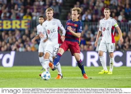 Aktuell Fußball, Champions League, FC Barcelona - Bayer 04 Leverkusen BARCELONA- september, 29- SPAIN: Ivan Rakitic and Christoph Kramer during the match beetwen FC Barcelona Barca and Bayer 04 Leverkusen, corresponding to the week 2 of the Champions League, played at the Camp Nou stadium on September 29, 2015 in Barcelona, Spain. (Photo by Mikel Trigueros Urbanandsport Cordon Press) 