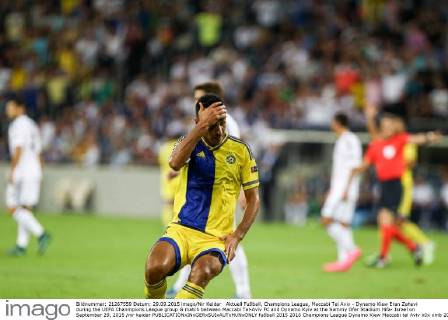 Aktuell Fußball, Champions League, Maccabi Tel Aviv - Dynamo Kiew Eran Zahavi during the UEFA Chanmpions League group G match between Maccabi Tel-Aviv FC and Dynamo Kyiv at the Sammy Ofer Stadium Hifa- Israel on September 29, 2015 nir keidar 