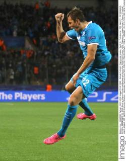 Aktuell FuÃŸball, Champions League, Zenit St. Petersburg - KAA Gent ST. PETERSBURG, RUSSIA. SEPTEMBER 29, 2015. Zenit s Artyom Dzyuba celebrates scoring in the 2015 2016 Season UEFA Champions League Group H Round 2 football match against KAA Gent at Petrovsky Stadium. Alexander Demianchuk TASS  TS00EB63