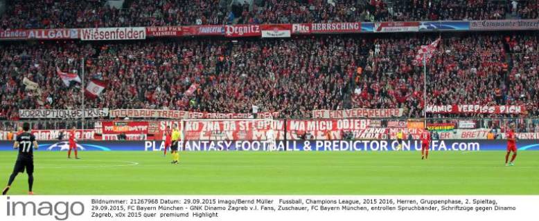 Fussball, Champions League, 2015 2016, Herren, Gruppenphase, 2. Spieltag, 29.09.2015, FC Bayern München - GNK Dinamo Zagreb v.l. Fans, Zuschauer, FC Bayern München, entrollen Spruchbänder, Schriftzüge gegen Dinamo Zagreb,