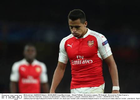 Aktuell Fußball, Champions League, FC Arsenal - Olympiakos Piräus Arsenal s Alexis Sanchez dejected - Arsenal vs Olympiacos - UEFA Champion s League - Emirates Stadium - London - 29 09 2015 Pic Philip Oldham SportImage EDITORIAL USE ONLY. No use with unauthorised audio, video, data, fixture lists, club league logos or live services. Online in-match use limited to 120 images, no video emulation. No use in betting, games or single club league player publications.