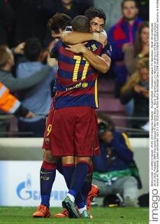 Aktuell Fußball, Champions League, FC Barcelona - Bayer 04 Leverkusen 29.09.2015, Fussball, UEFA Champions League FC Barcelona Barca - Bayer 04 Leverkusen, v.l. Neymar da Silva Jr (FC Barcelona) und Luis Suarez (FC Barcelona) jubeln gemeinsam zum 2-1