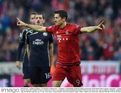 FUSSBALL CHAMPIONS LEAGUE SAISON 2014 2015 GRUPPENPHASE FC Bayern Muenchen - Dinamo Zagreb 29.09.2015 JUBEL FC Bayern Muenchen; Robert Lewandowski 