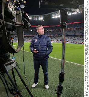 29.09.2015,FC Bayern vs Dinamo Zagreb,1.BL, CL, Champions League, Allianz Arena, Soccer Fussball, Football, Herren, Männer 29.09.2015, CL, FC Bayern vs Dinamo Zagreb, Allianz Arena, München im Bild: Torben Hofmann ex Sechziger jetzt Moderator bei SKY