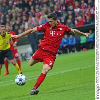 29.09.2015,FC Bayern vs Dinamo Zagreb,1.BL, CL, Champions League, Allianz Arena, Soccer Fussball, Football, Herren, Männer 29.09.2015, CL, FC Bayern vs Dinamo Zagreb, Allianz Arena, München im Bild: Robert Lewandowski (FCB)