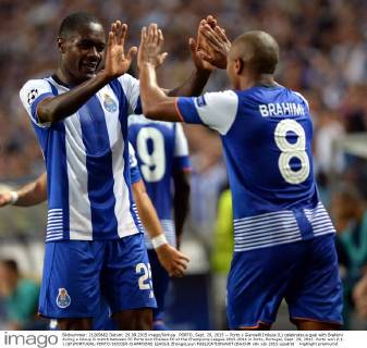 PORTO, Sept. 29, 2015 -- Porto s Giannelli Imbula (L) celebrates a goal with Brahimi during a Group G match between FC Porto and Chelsea FC at the Champions League 2015-2016 in Porto, Portugal, Sept. 29, 2015. Porto won 2-1. ) (SP)PORTUGAL-PORTO-SOCCER-CHAMPIONS LEAGUE ZhangxLiyun 