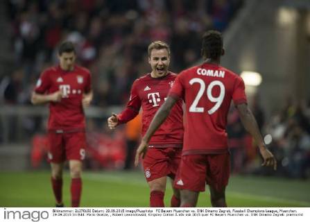 FC Bayern Muenchen vs. DNK Dinamo Zagreb, Fussball Champions League, Muenchen. 29.09.2015 Im Bild: Mario Goetze, , Robert Lewandowski, Kingsley Coman Â
