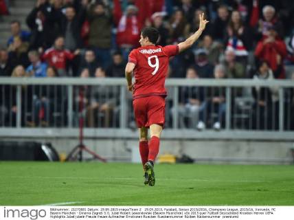 29.09.2015, Fussball, Saison 2015 2016, Champions League, 2015 16, Vorrunde, FC Bayern München - Dinamo Zagreb 5:0, Jubel Robert Lewandowski (Bayern Muenchen)