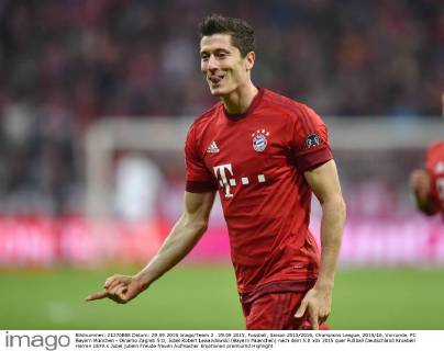 29.09.2015, Fussball, Saison 2015 2016, Champions League, 2015 16, Vorrunde, FC Bayern München - Dinamo Zagreb 5:0, Jubel Robert Lewandowski (Bayern Muenchen) nach dem 5:0
