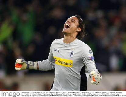 Mönchengladbach , Deutschland, UEFA Champions League , 2. Spieltag, Matchday 2 , Borussia Mönchengladbach : Manchester City im Borussia Park in Mönchengladbach am 30.09. 2015 Torwart Yann SOMMER (MG) freut sich über das1-0
