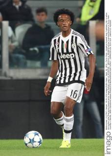 Sept. 30, 2015 - Turin, Italy - Juventus forward Juan Cuadrado (16) in action during the Uefa Champions League group stage football match n2 JUVENTUS - SEVILLA on 30 09 15 at the Juventus Stadium in Turin, Italy. Juventus v Sevilla, UEFA Champions League - ZUMAn230