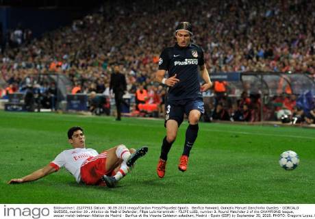 Benfica Forward, Goncalo Manuel Ganchinho Guedes - GONCALO GUEDES, number 20 . Atletico de Madrid Defender, Filipe Luís Karsmirski - FILIPE LUIS, number 3. Round Matchday 2 of the CHAMPIONS league, soccer match between Atletico de Madrid - Benfica at the Vicente Calderon estadium, Madrid - Spain (ESP) by September 30, 2015. PHOTO: Gregorio Lopez. 